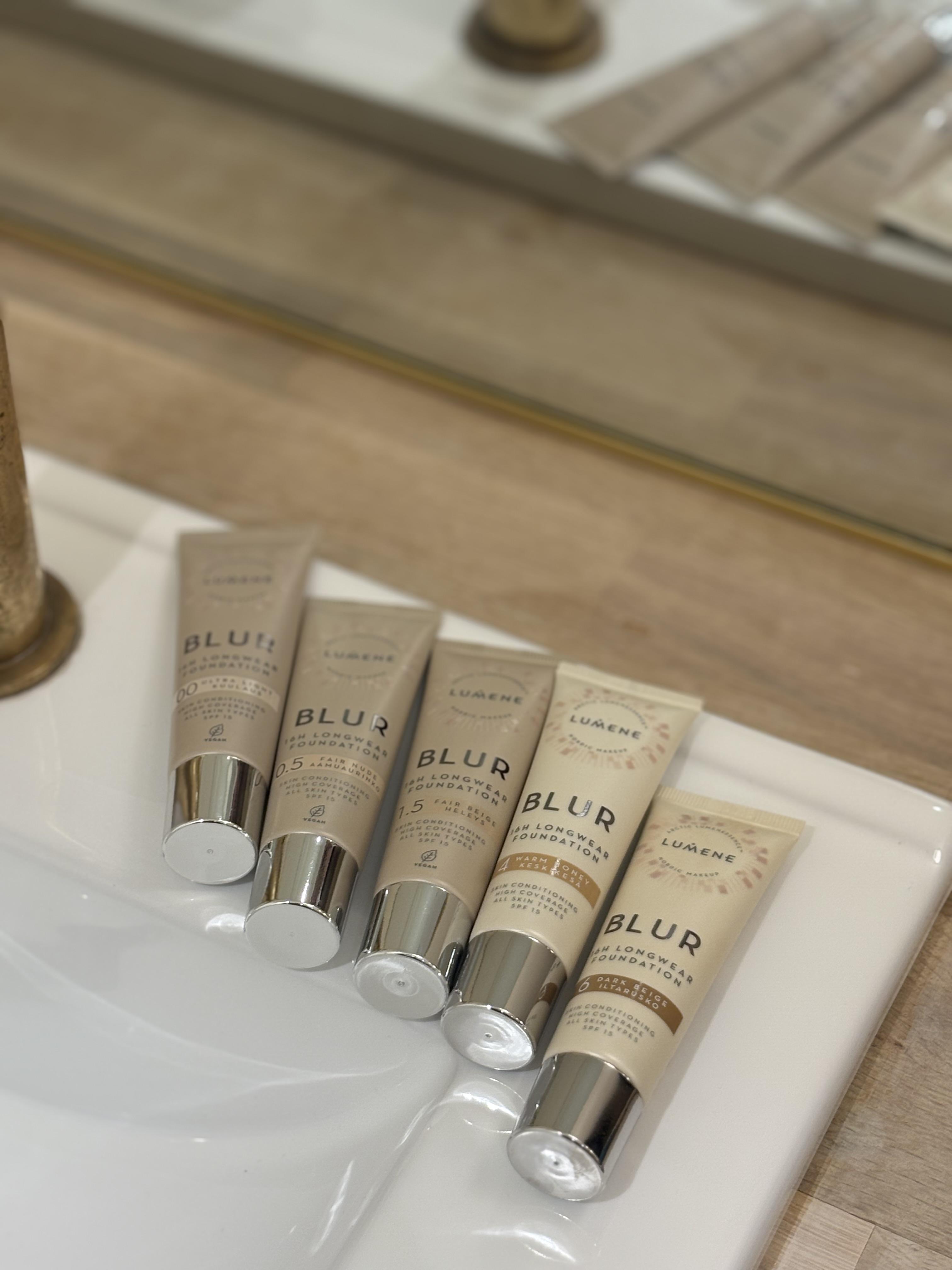 Lumene Blur 16H Longwear Foundation